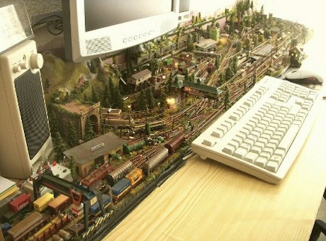 desktop-model-railroad